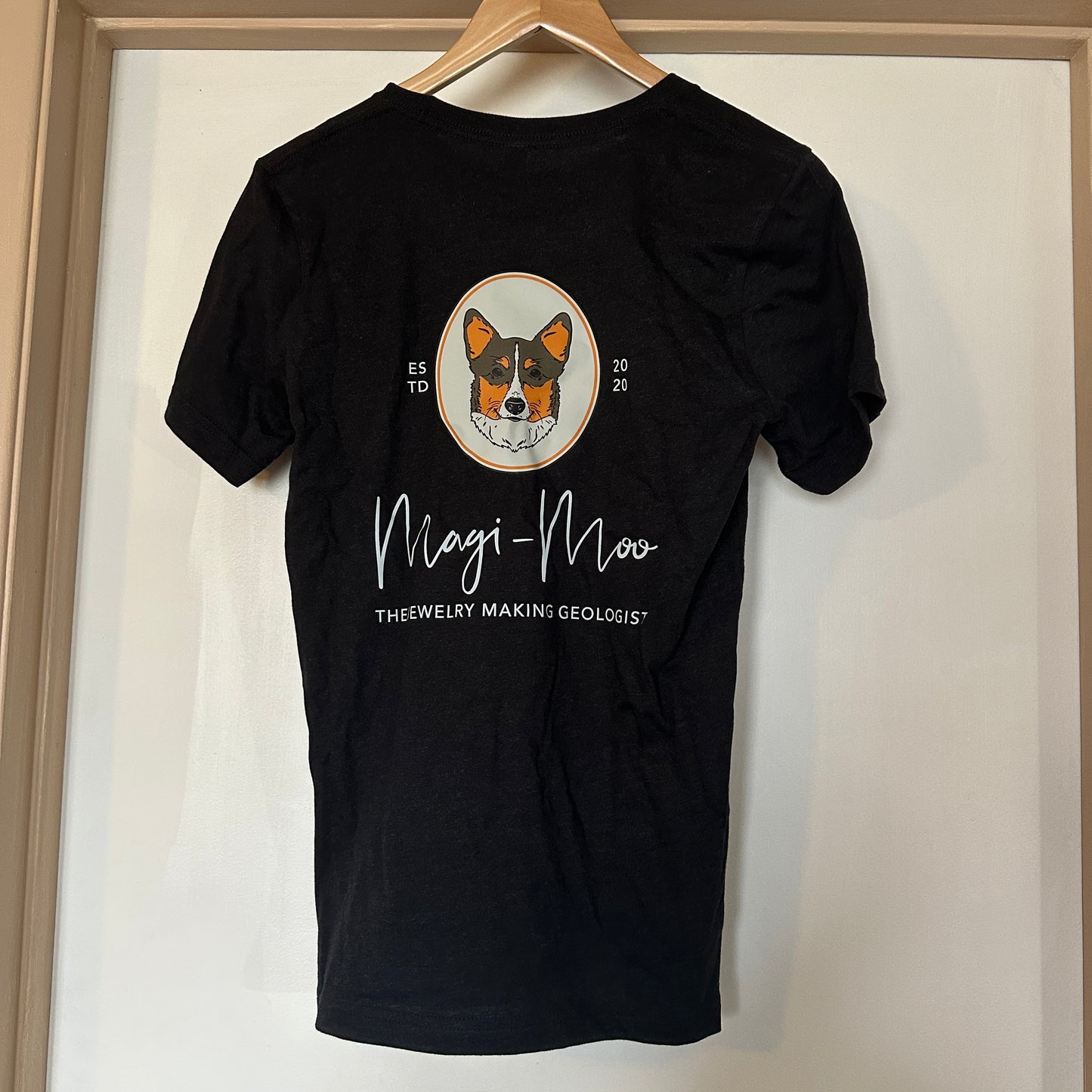 Magi-Moo Logo T-Shirt (UNISEX)