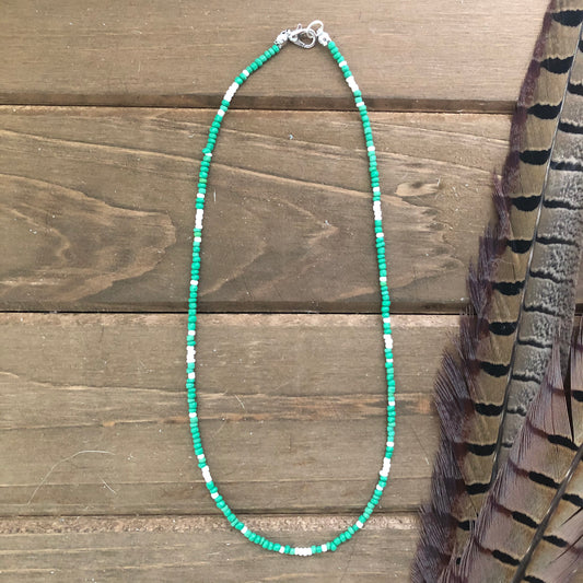 Green-White Choker Necklace